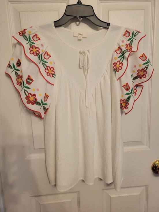 Oddi Tops - Oddi White Embroidered Flutter-Sleeve Blouse with Tie Neck
